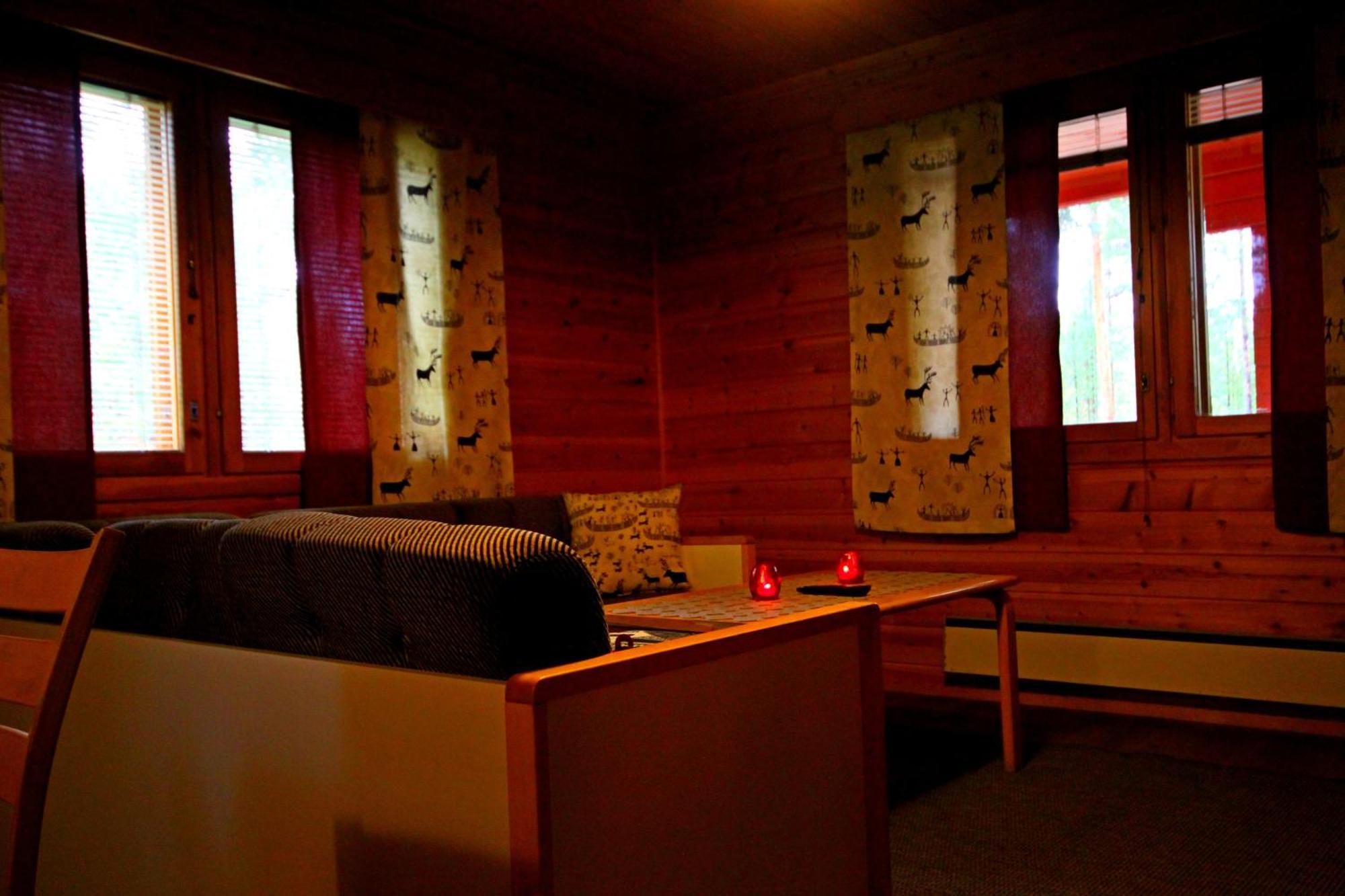 Ukonjaerven Holiday Village Ivalo Room photo
