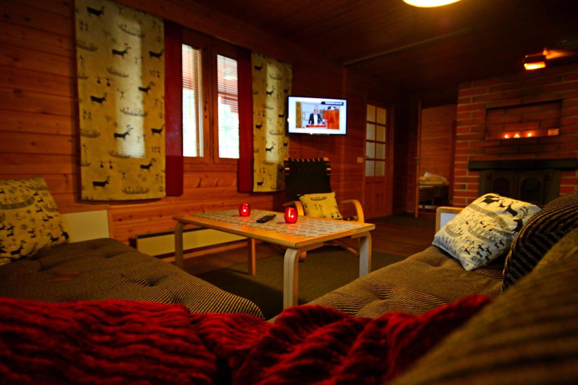 Ukonjaerven Holiday Village Ivalo Room photo