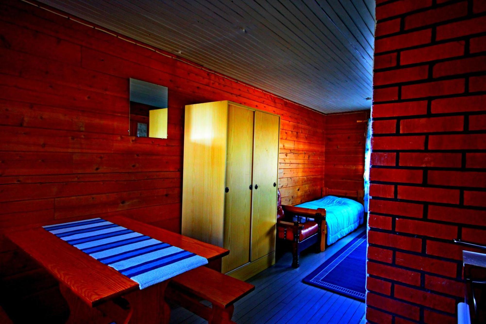 Ukonjaerven Holiday Village Ivalo Room photo