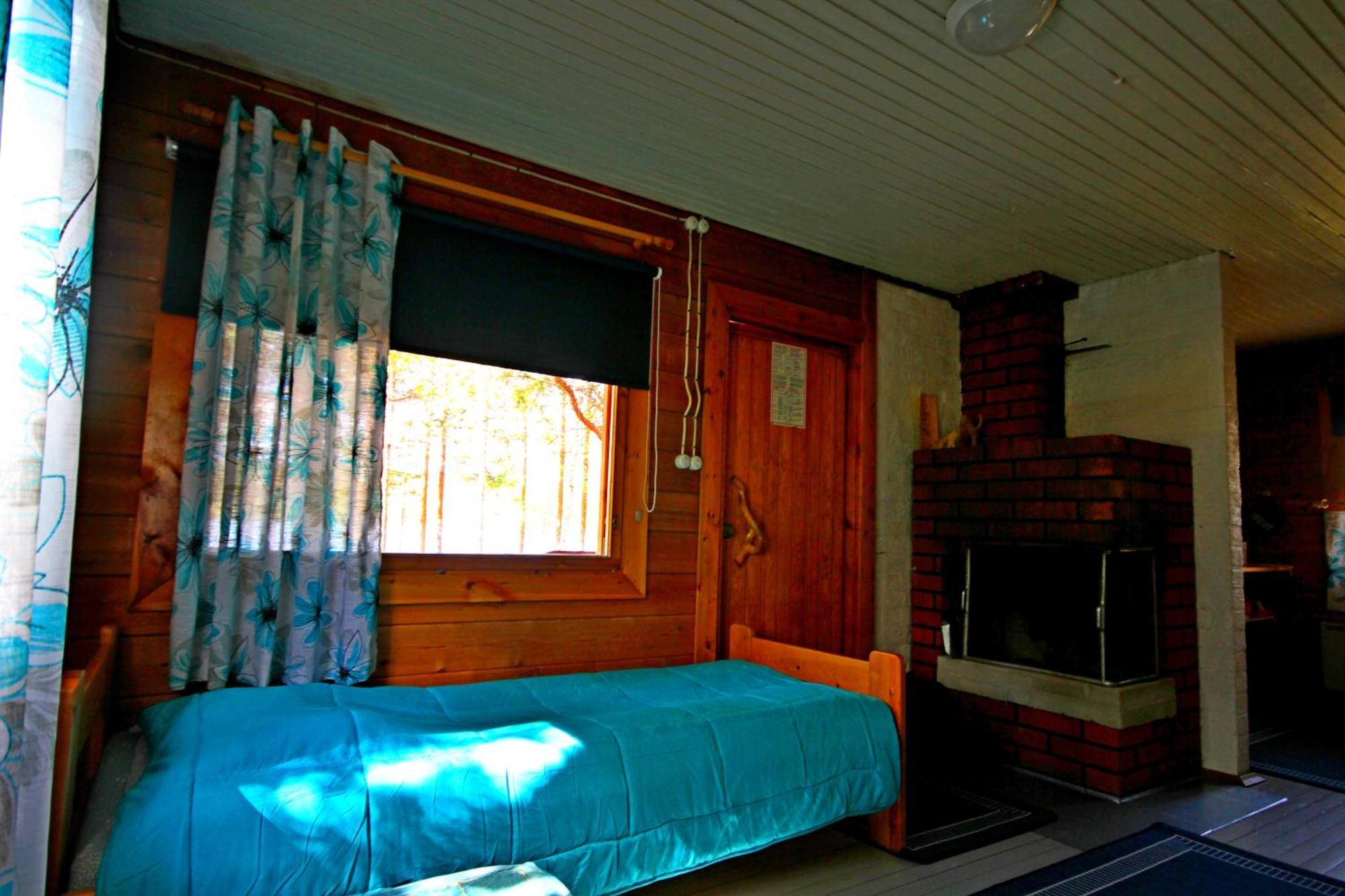 Ukonjaerven Holiday Village Ivalo Room photo